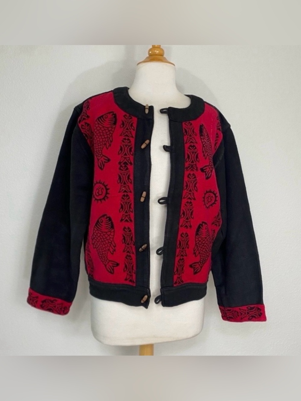Vintage Ganesh Himal Nepal Women Black Red Cotton Fish Print Jacket Retro Size M
